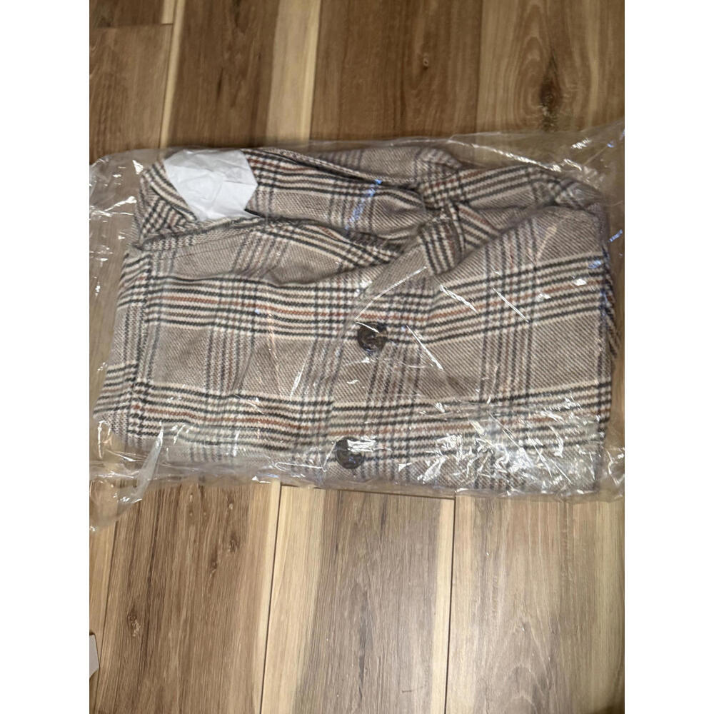 NWT! Ookie & Lala Plaid Shacket Faux Wool in Camel Plaid Size Medium - Picture 6 of 7
